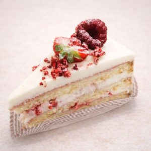 Zemeņu kūka (sezonā)